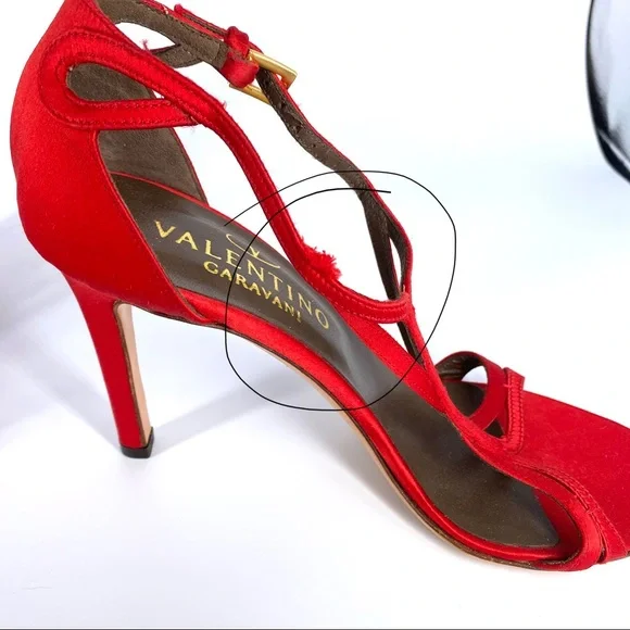 Valentino Garavani Vintage Red Satin T-Strap Open Toe Pumps Size 36.5 - Picture 5 of 8